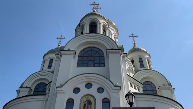 Колокольный звон храма прп. Сергия Радонежского в Солнцево в день памяти святого