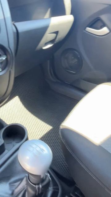 Обзор на LADA (ВАЗ) Granta 1.6 MT 2015г