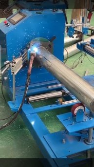 Установка для автоматической сварки опор освещения