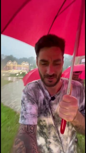 На поляне потоп