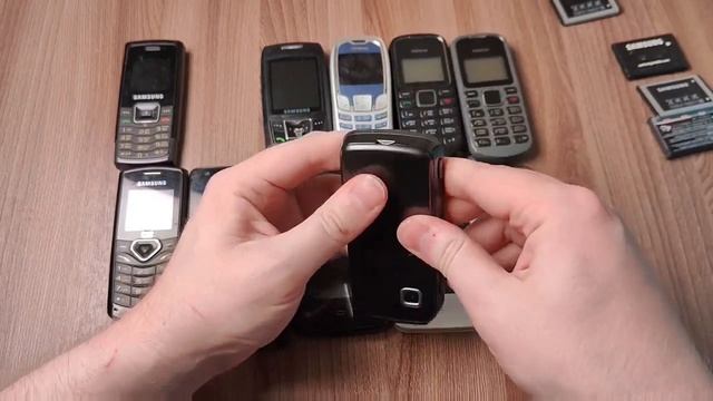 Обзор кнопочных и сенсорных раритетных телефонов с Авито | Продолжаем исследовать барахолки