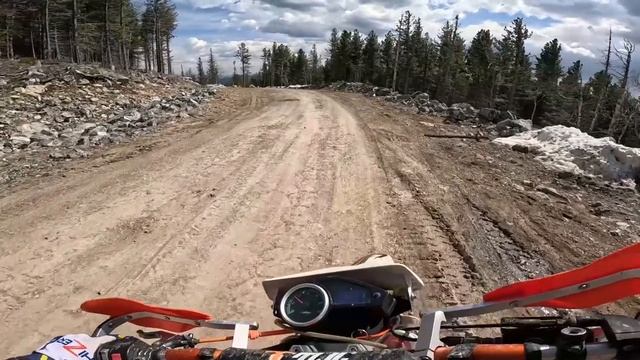 Поездка в горы на эндуро