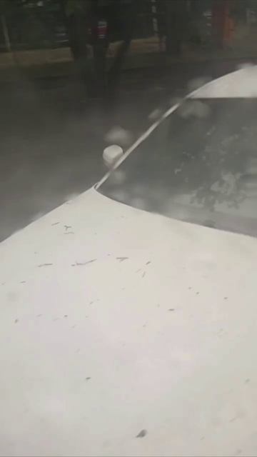 Страховка ОСАГО не покрывает затопление автомобиля во время ливня, напомнили юристы. 

Чтобы возмест