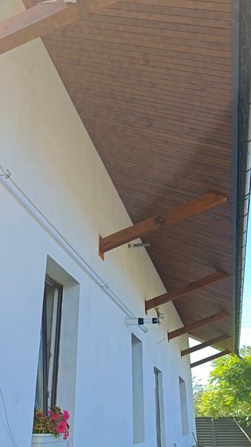 Подшивка свесов планкеном