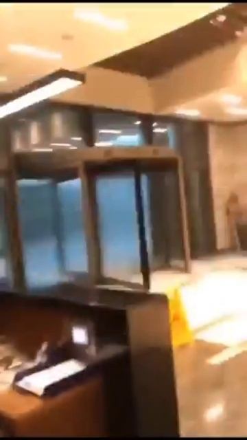 НАДО БЛАГОДАРНО ПРИНИМАТЬ