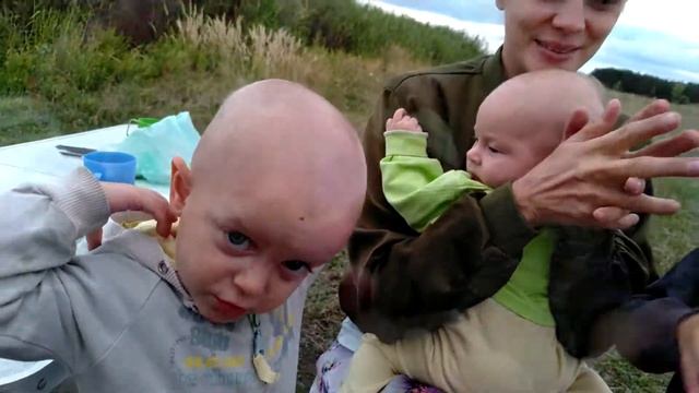 Семья на пальцах / пальчиковые игры - как играть с малышами - крепкая семья - христианские ценности