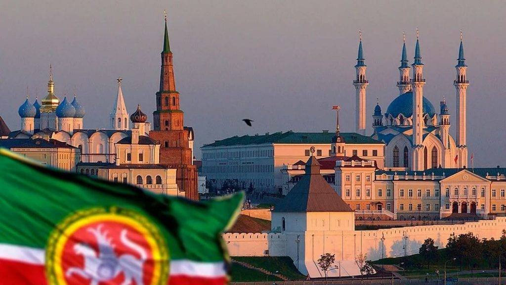 МОЯ КАЗАНЬ - ТРЕТЬЯ СТОЛИЦА / ВСТРЕЧА ВОСТОКА И ЗАПАДА.