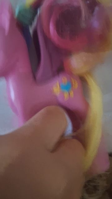 Обзор пони Каденс.