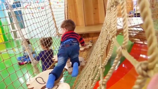 Цвета и Цифры для Детей от 4 лет Обучающее Видео на Площадке