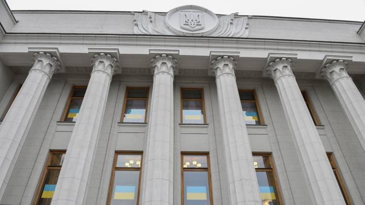 В Раде назвали Зеленского лицемером на фоне подписания закона против НАБУ и САП