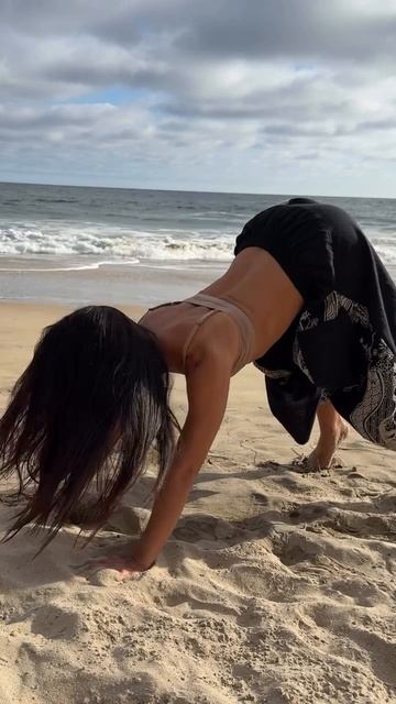 Живое пластичное настоящее тело