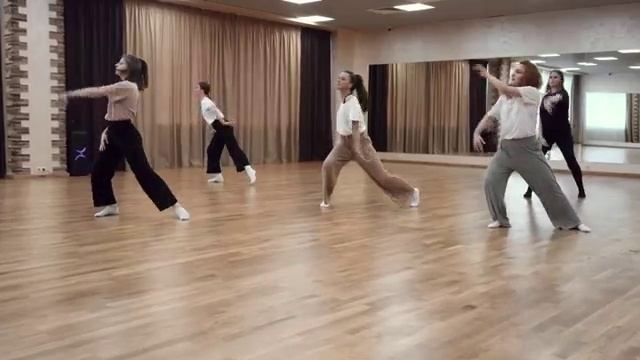 Контемпорари Demi