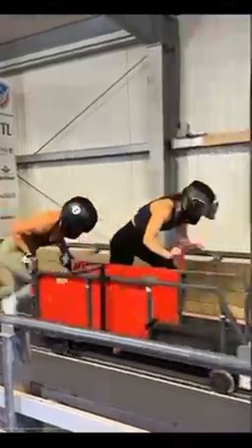 Спортсменки