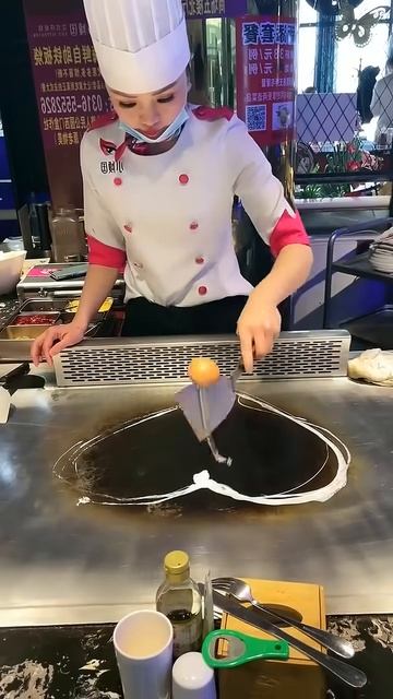 loSGquVZ2Y4 - Lifestyle Beautiful Train Teppanyaki street food,restaurant,BBQ,Pub street#Short#Short