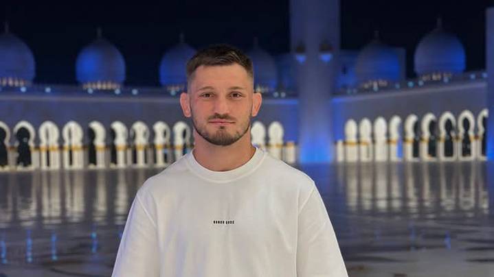 Боец ММА с Украины Горобец вышел на бой под песню Виктора Цоя "Перемен"