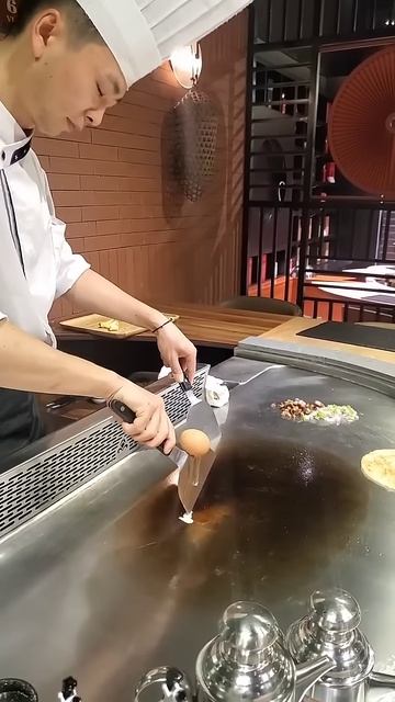 bB0UbMyEJkQ - Lifestyle Beautiful Train Teppanyaki street food,restaurant,BBQ,Pub street#Short#Short