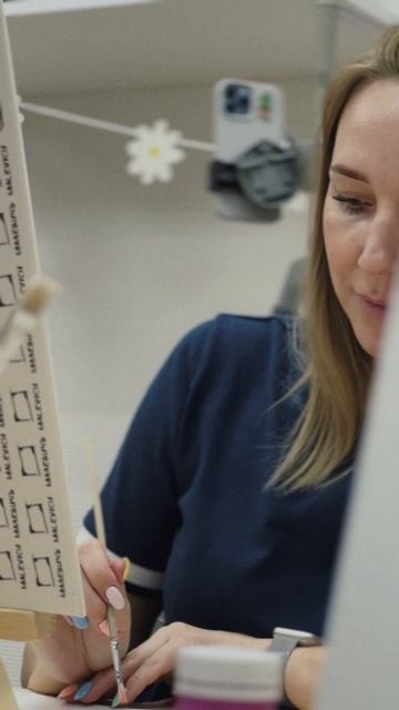 Как проходят мастер-классы по созданию картин 🤍