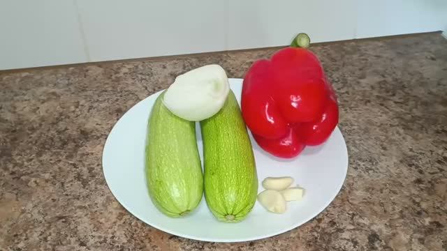 Маринованные кабачки.