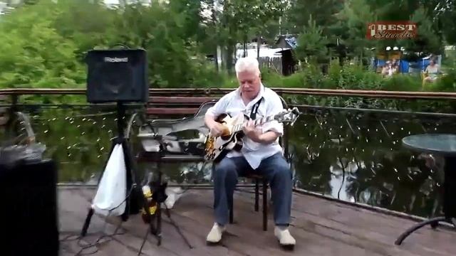 Трио-"Тритон"-Озеро,гостевой комплекс-"УСЛАДА"