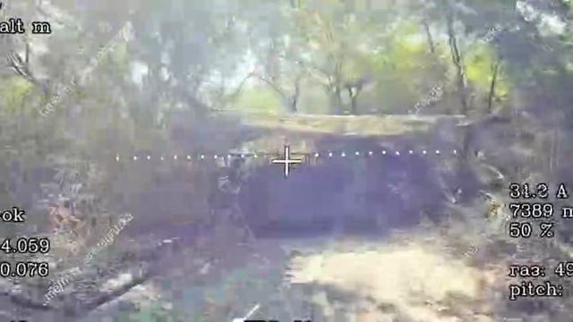 Удар оптоволоконным FPV-дроном САУ M109 Всу севернее Красноармейска 💥🇷🇺👊