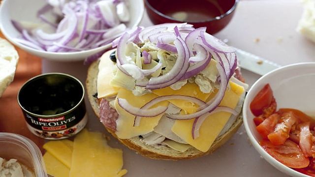 Быстрые бутерброды на природу