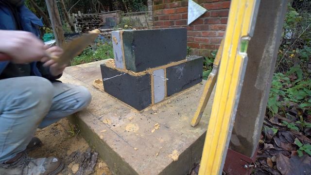 Секрет 135 мм: как кладут блоки те, кто знает больше, чем инженеры