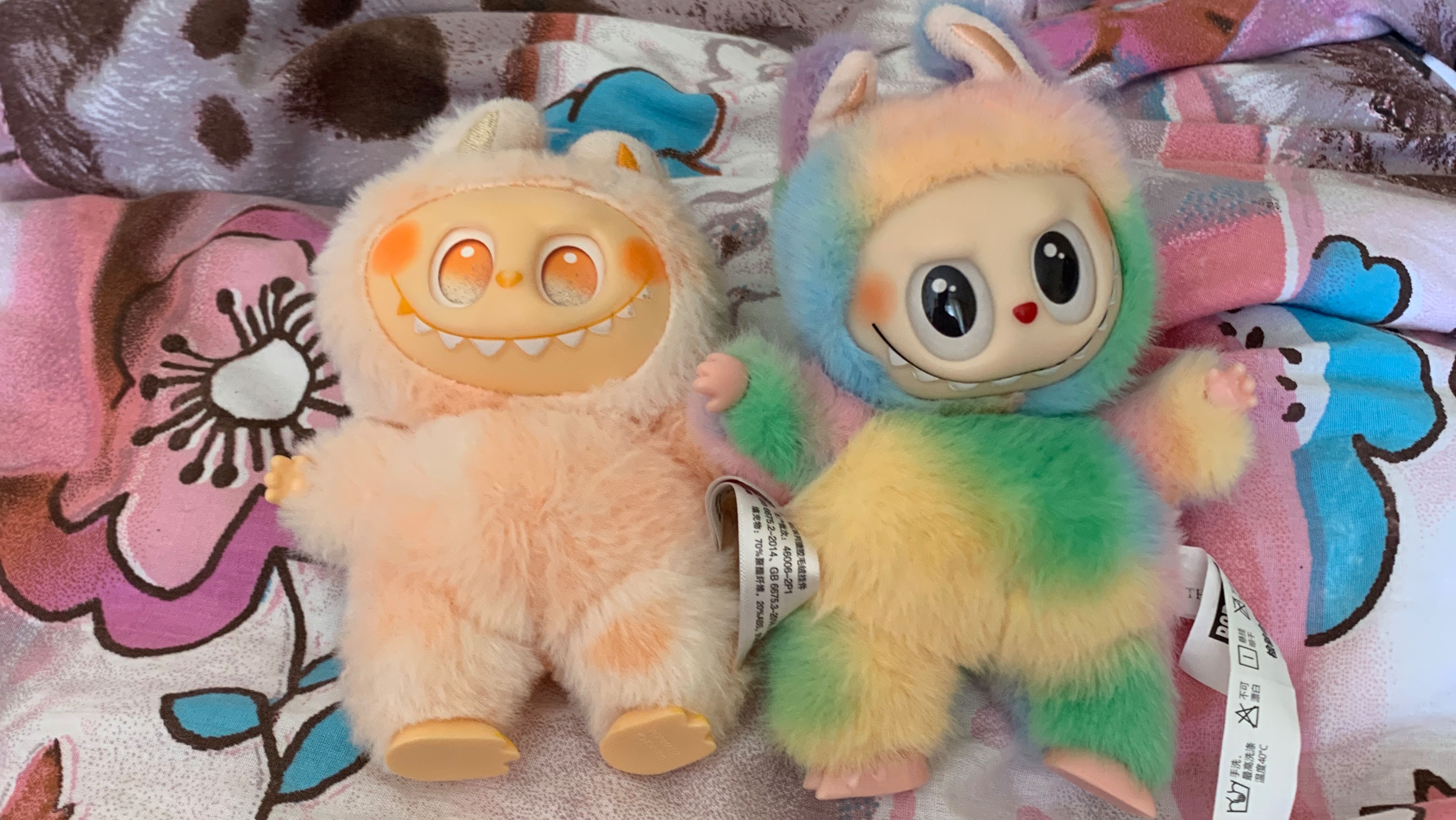 Радужный лабубуVs оранжевый лабубу кто победит?