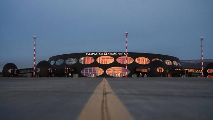 Из аэропорта Елизово на Камчатке из-за непогоды задерживается вылет четырех рейсов