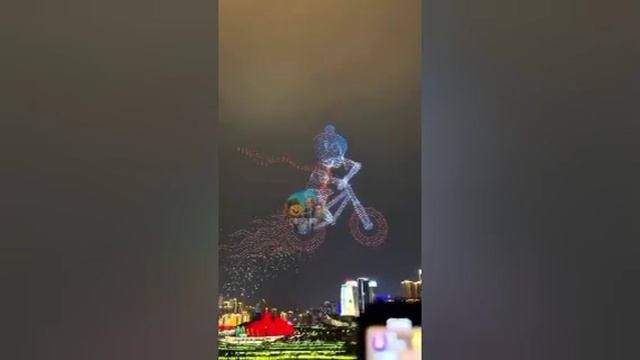 🔥Шоу из дронов в Китае,абсолютный рекорд 11.787 дронов одновременно.