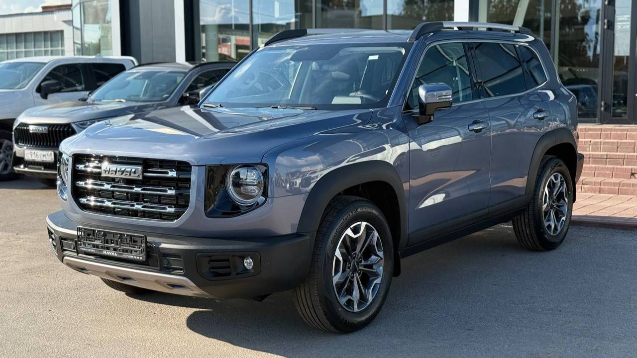 HAVAL Dargo в комплектации Premium серый салон черный