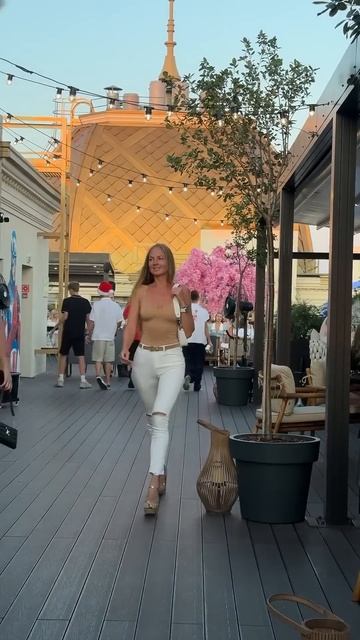 Evening with my friend 💃