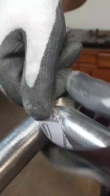 Латунный сварочный шов