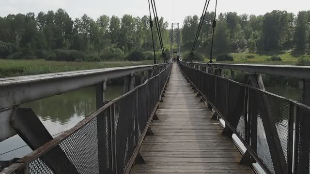 Пешеходный мост через Иню (о.п. Совхозная, Новосибирская область).