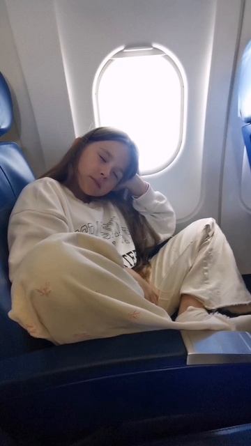 топ 5 поз в которых можно уснуть в самоёлте