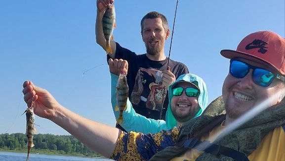 ОЗЕРО КАМЕННОЕ-ОКУНЬ В ЖАРУ!  #рыбалка #fish #fishing #природа #отдых #рыба #окунь #красота #хобби