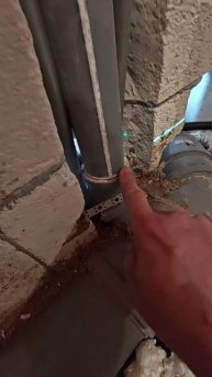 Проверка работы сантехников и кондиционерщиков