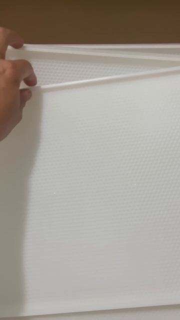 Пластиковые рамки в улье: удобно или вредно?