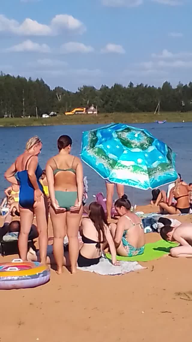 А на пляже все как обычно!👍👍👍