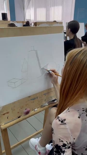 В стенах ЯГТУ самом разгаре вступительный экзамен по рисунку в Институт архитектуры и дизайна!