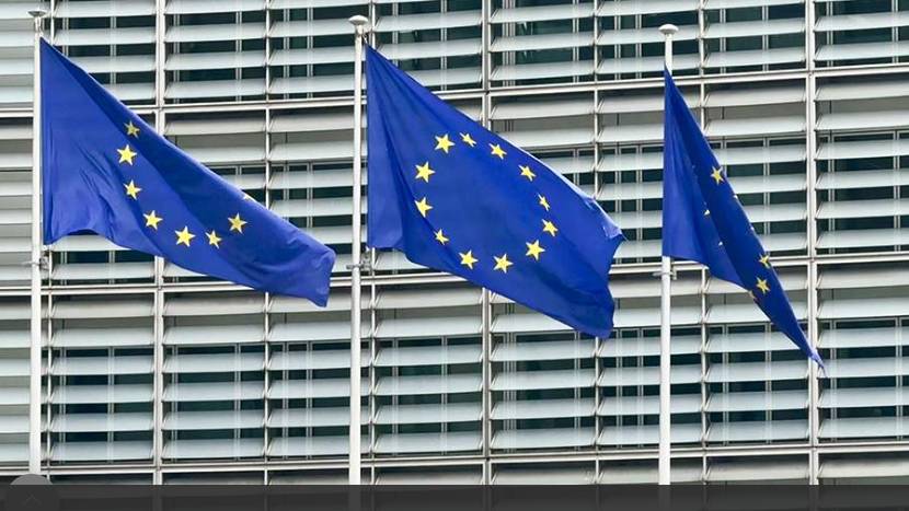 ЕК направила Украине предупреждение о возможной приостановке финансирования