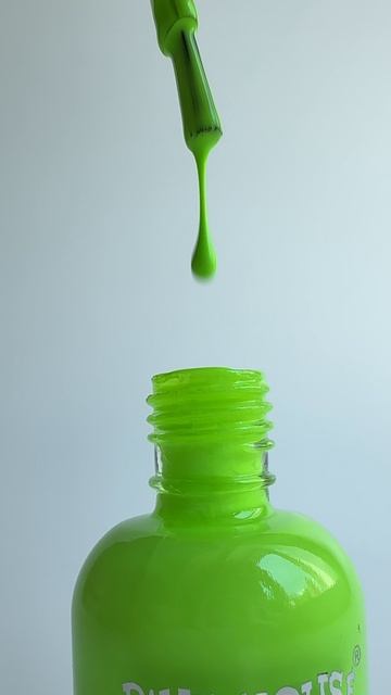 Лак для ногтей Неон 01