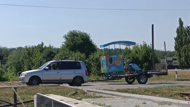 Солнечная велорикша едет !!