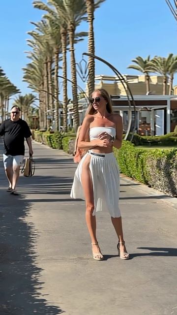 Egyptian breeze and curious eyes…