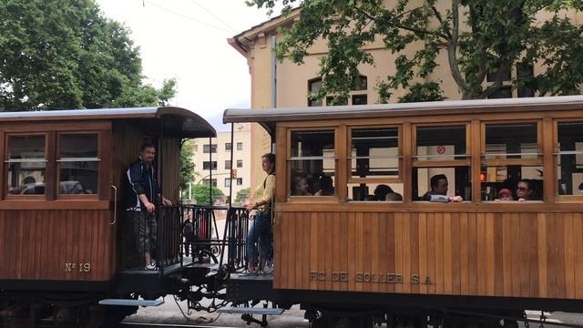 Ретро поезд на Майорке.