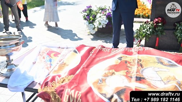 Кронштадт. Освящение знамён для Африки  символ духовной связи и международного братства