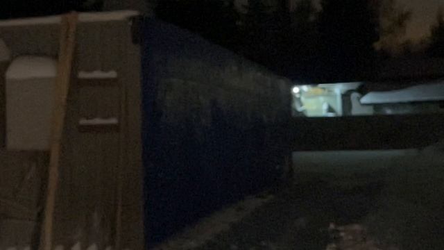 Прячем контейнер ))) на улице -35