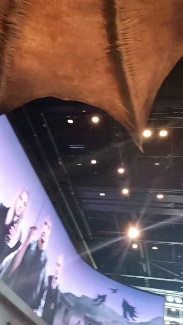 Холл студии "Гарри Поттер" (Thr Main Hall in Harry Potter WB Studio)