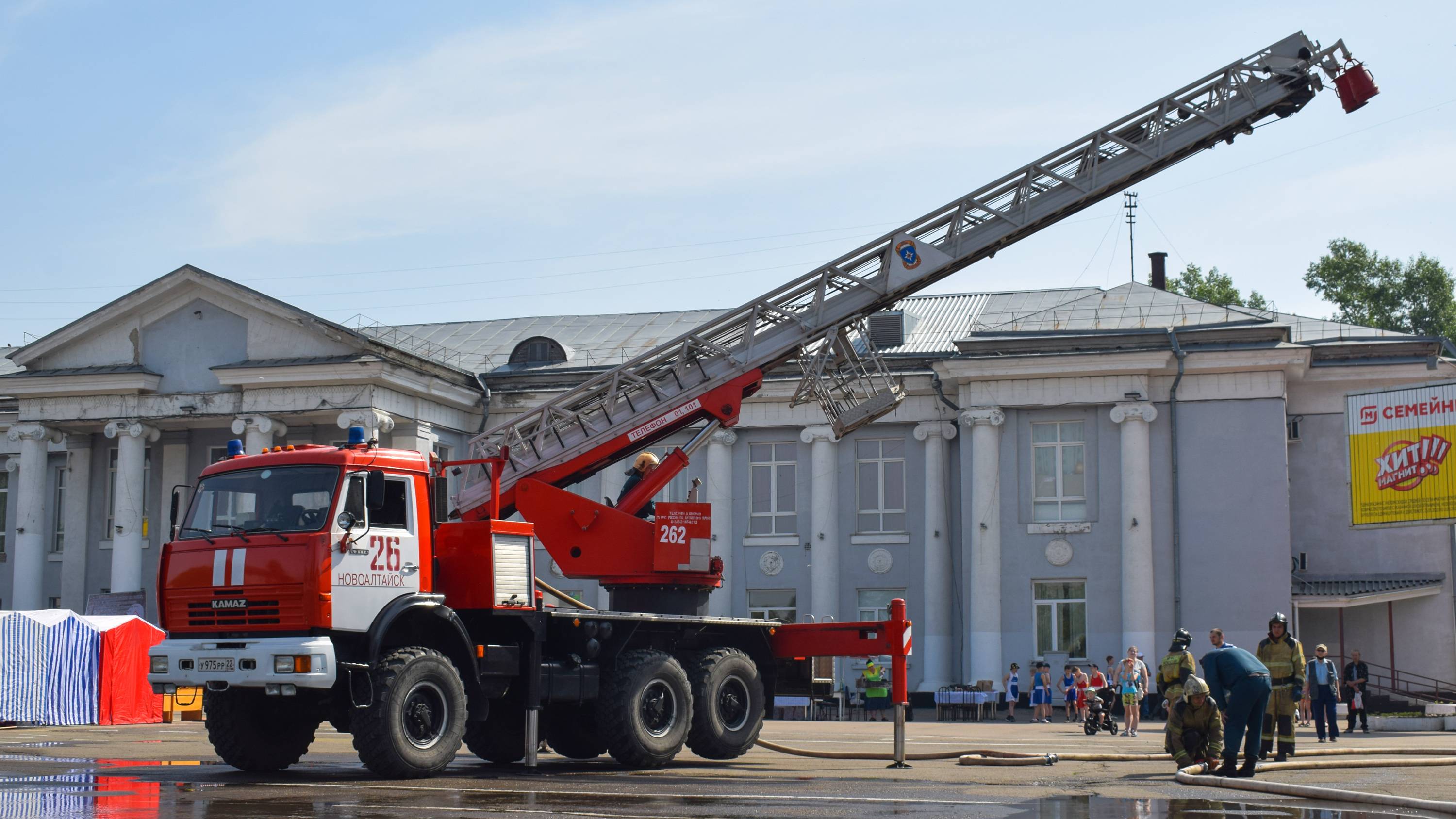 Пожарная автолестница АЛ-30 (ПМ-512) на шасси КамАЗ-43114-15 и АЦ-3,2-40/4 на шасси КамАЗ-43253-A3.