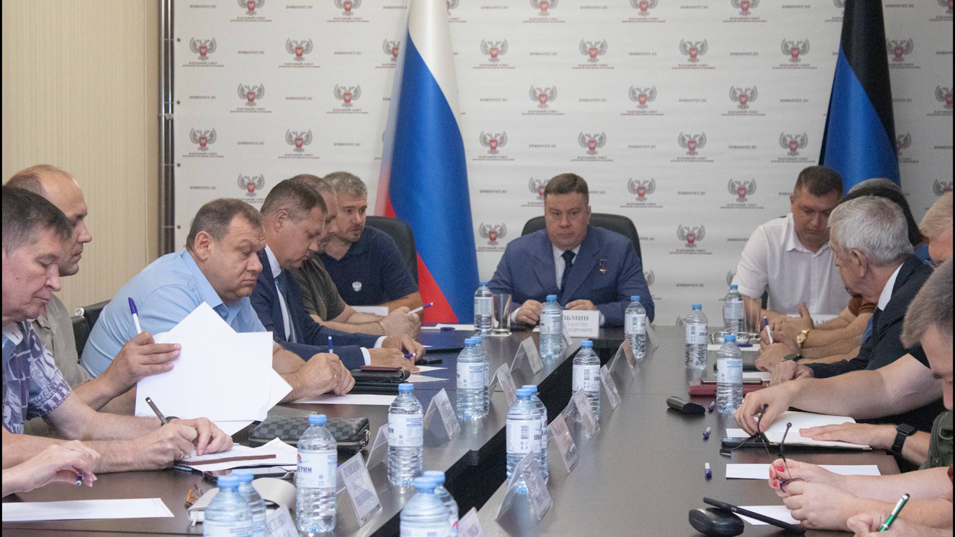 Депутаты обсудили проблемные вопросы, связанные с зелеными насаждениями на территории Республики