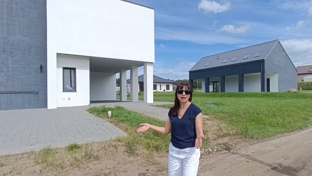 Два дома в Светлогорске рядом